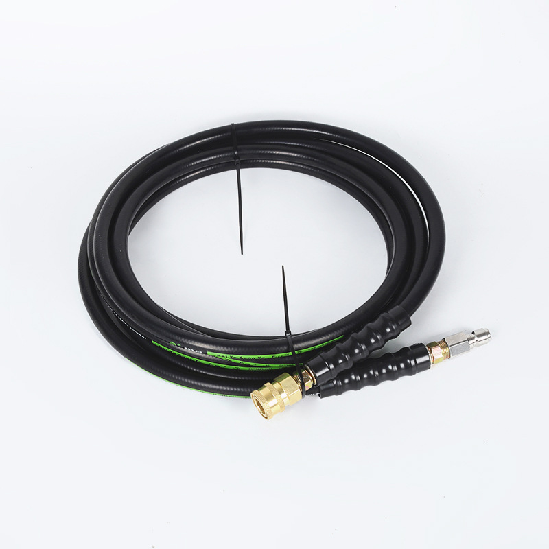 ท่อน้ำแรงดันสูงในท่อระบายน้ำในครัวเรือน